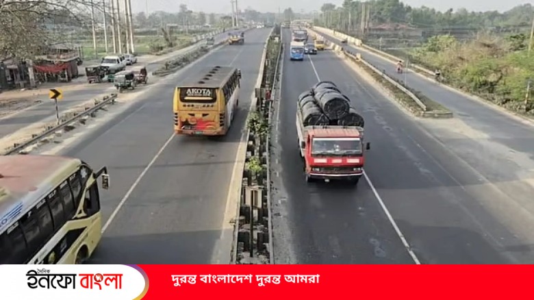 যমুনা সেতুতে যানবাহনের চাপ বাড়লেও যানজট নেই