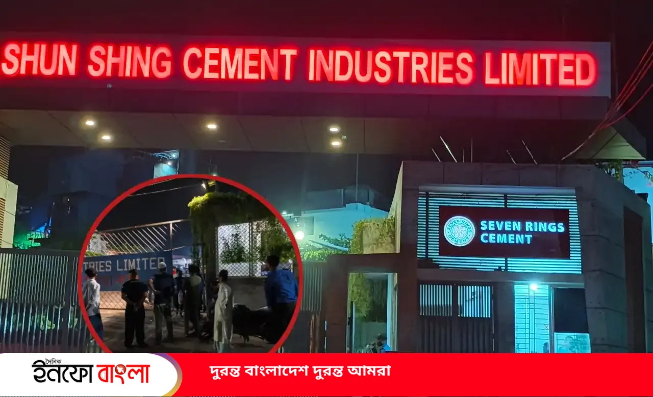 শিকলবাহায় উত্তপ্ত পরিস্থিতি, ছাঁটাইয়ের প্রতিবাদে শত শত শ্রমিকের কর্মবিরতি
