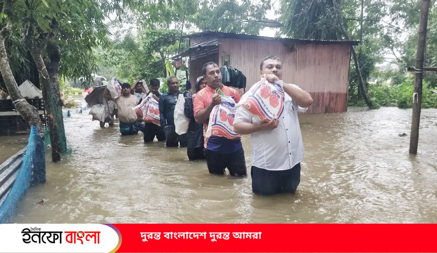 রাউজানে টানা বৃষ্টিতে কর্মহীন, গরীব অসহা