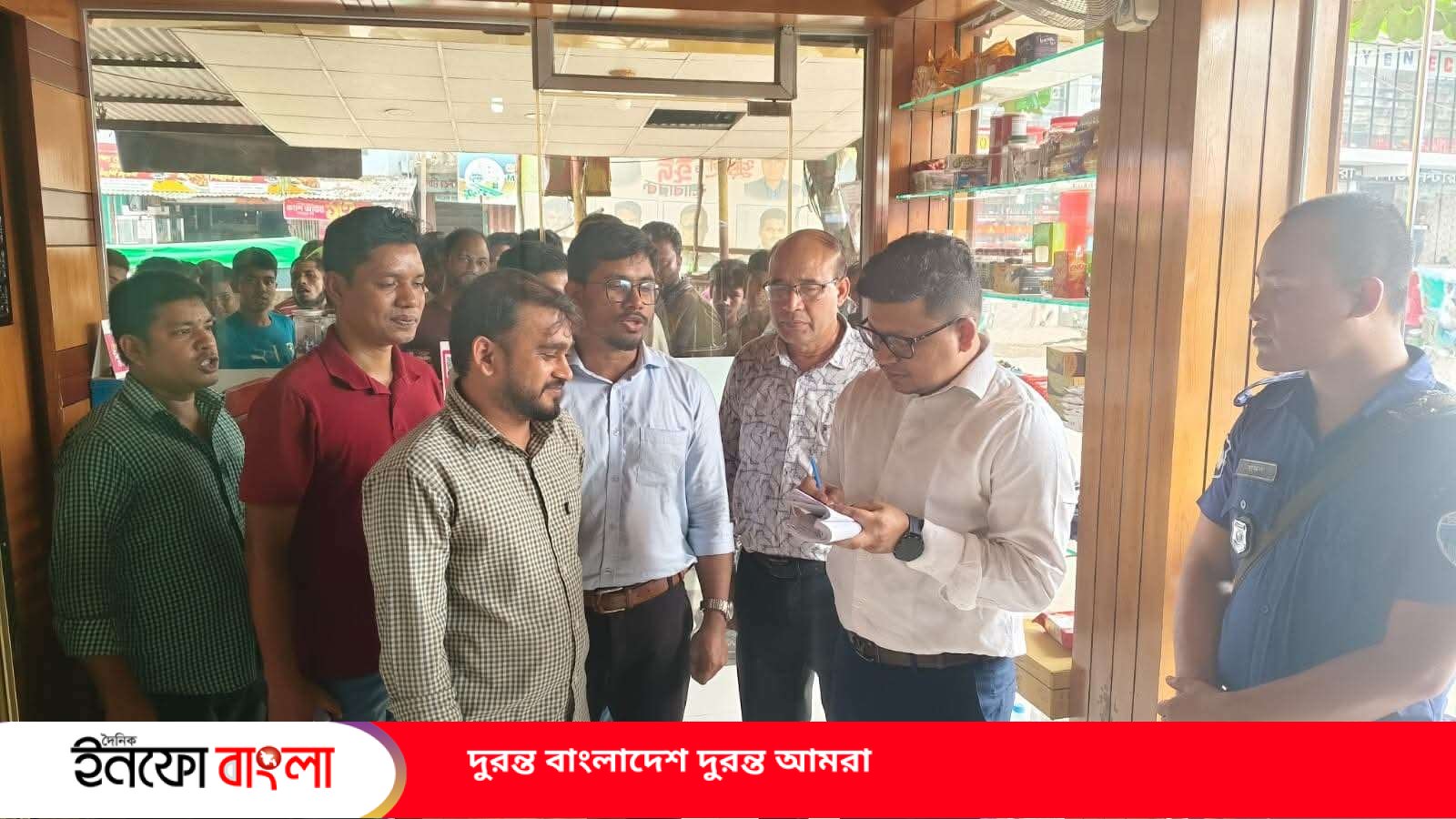 অস্বাস্থ্যকর পরিবেশে খাদ্য প্রস্তুত:আনোয়